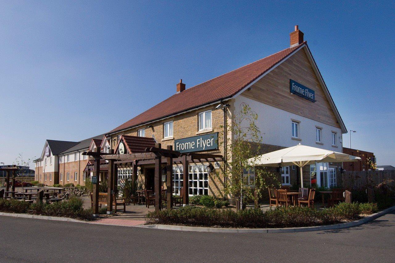 Premier Inn Фром Екстер'єр фото