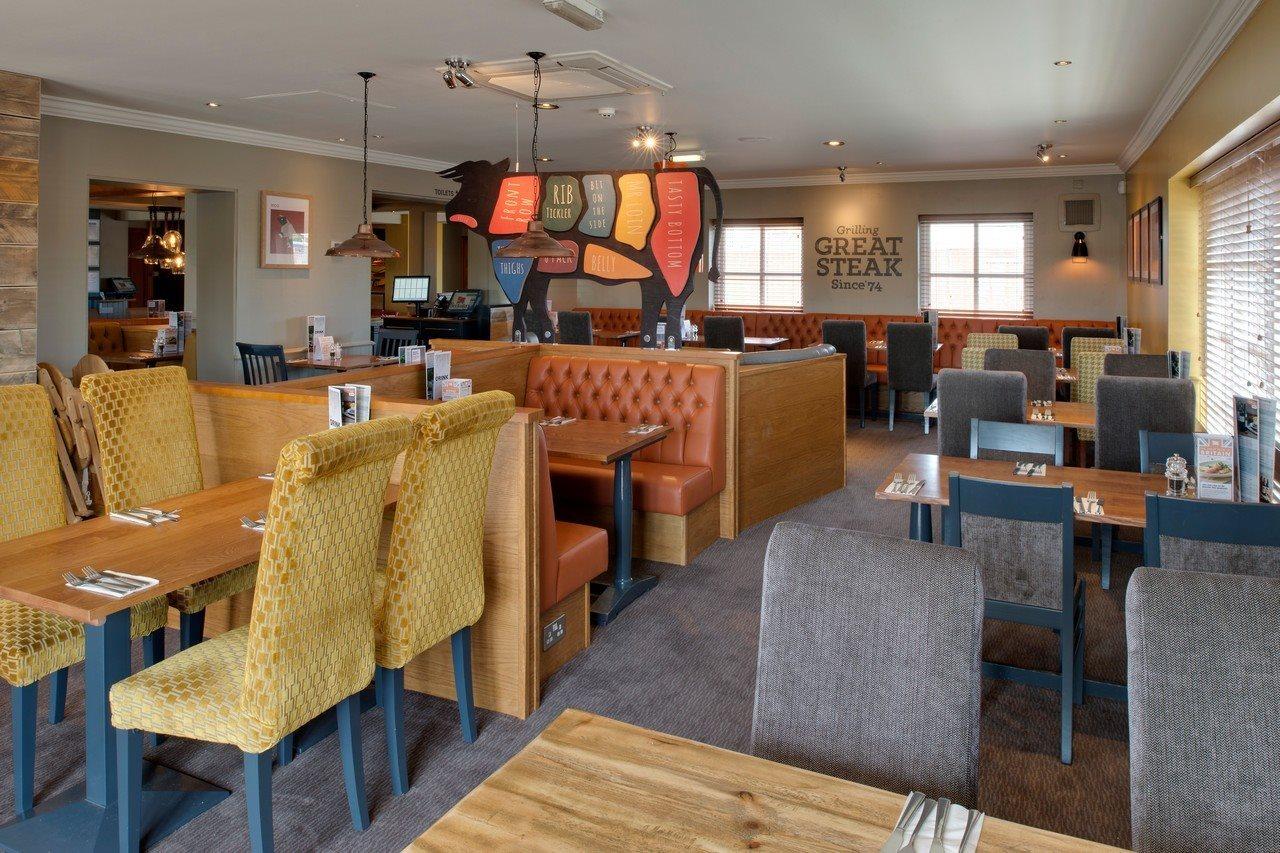 Premier Inn Фром Екстер'єр фото